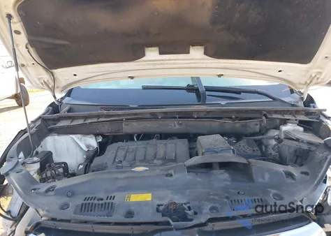 2015 Toyota Highlander Le Plus V6 z USA, uszkodzony, nr VIN 5TDBKRFH6FS140967